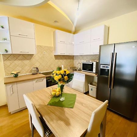 'M&M' Two Bedroom Apartment In Center Of Budva Buitenkant foto